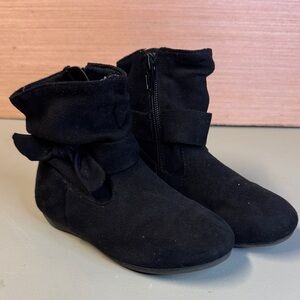 Wonder Nation Kids Black Boots with Bow